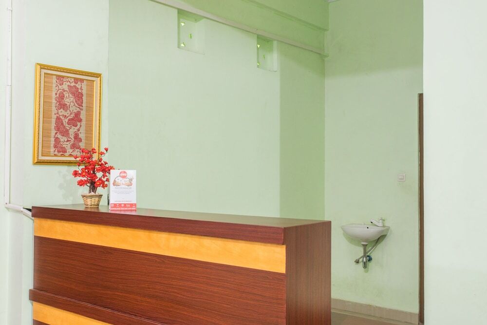 Батуретно: OYO 1419 Rhona Guest House Syariah