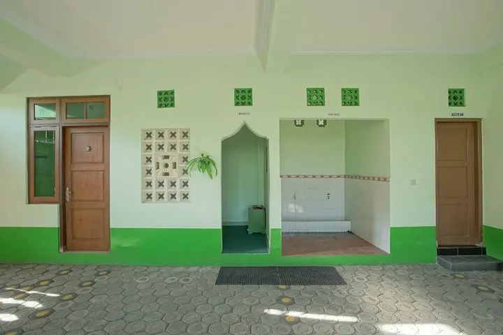 Батуретно: OYO 1419 Rhona Guest House Syariah