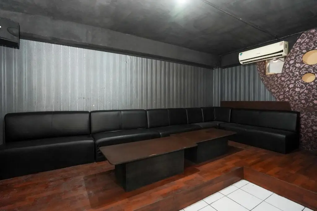 Сурабая: Hotel Istana Permata Dinoyo