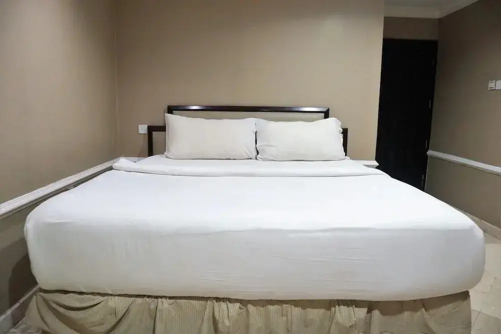 Сурабая: Hotel Istana Permata Dinoyo