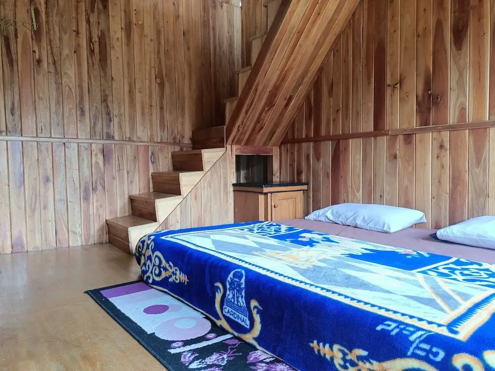 Цисурупан: ADK Papandayan Homestay & Tour