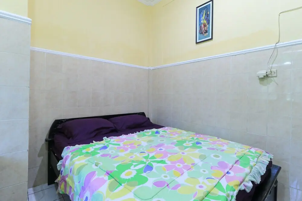 Сурабая: Wisma Flamboyan