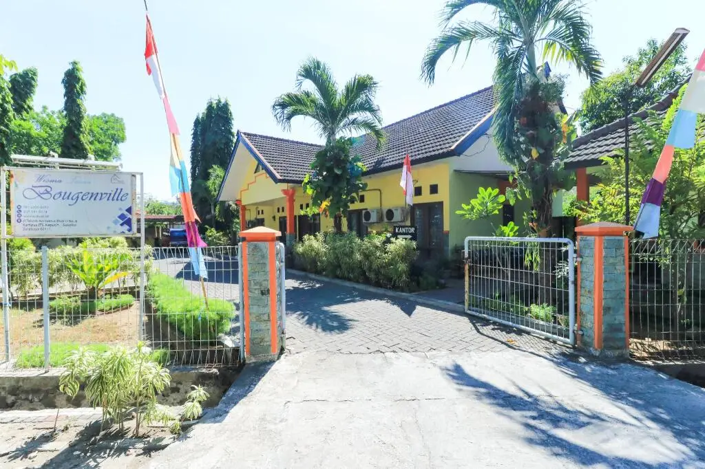Сурабая: Wisma Bougenville