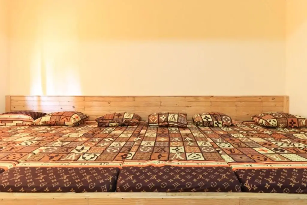 Травас: IMK Inn by Obech