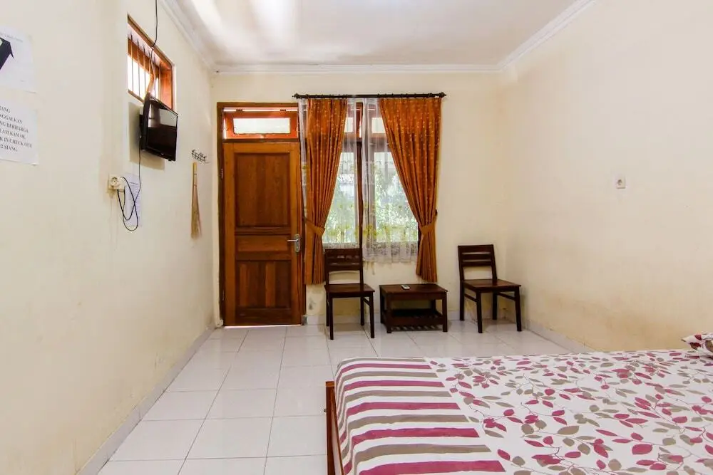 Севон: Enjoyjogja Homestay