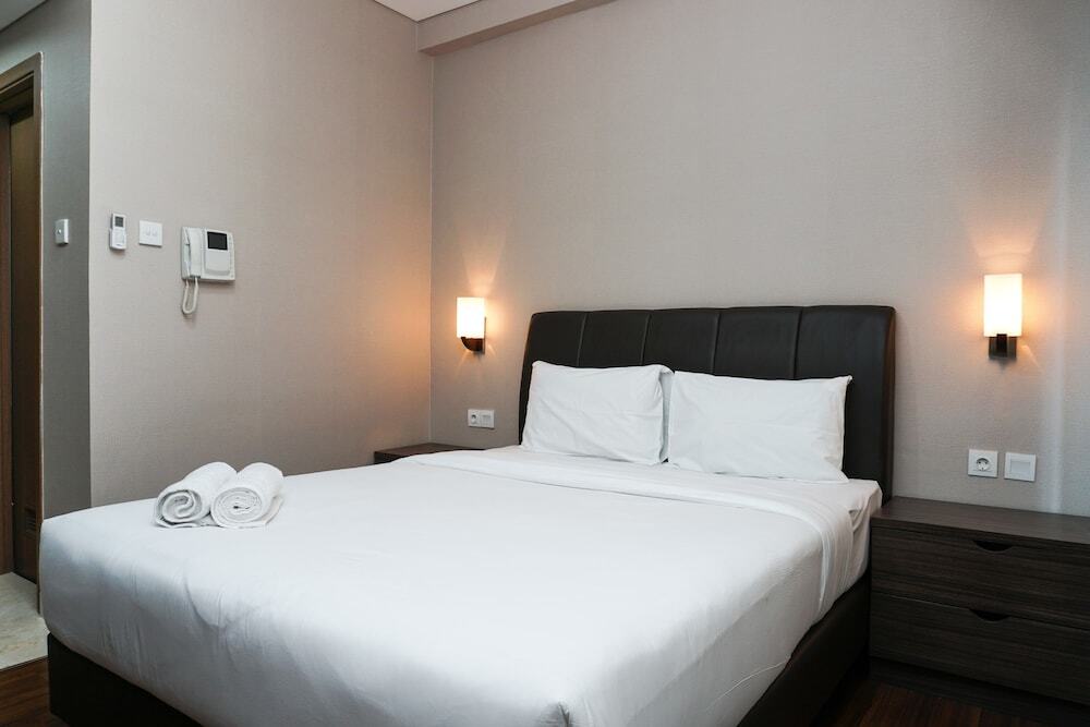Джакарта: Minimalist Style Puri Orchard Studio Apartment