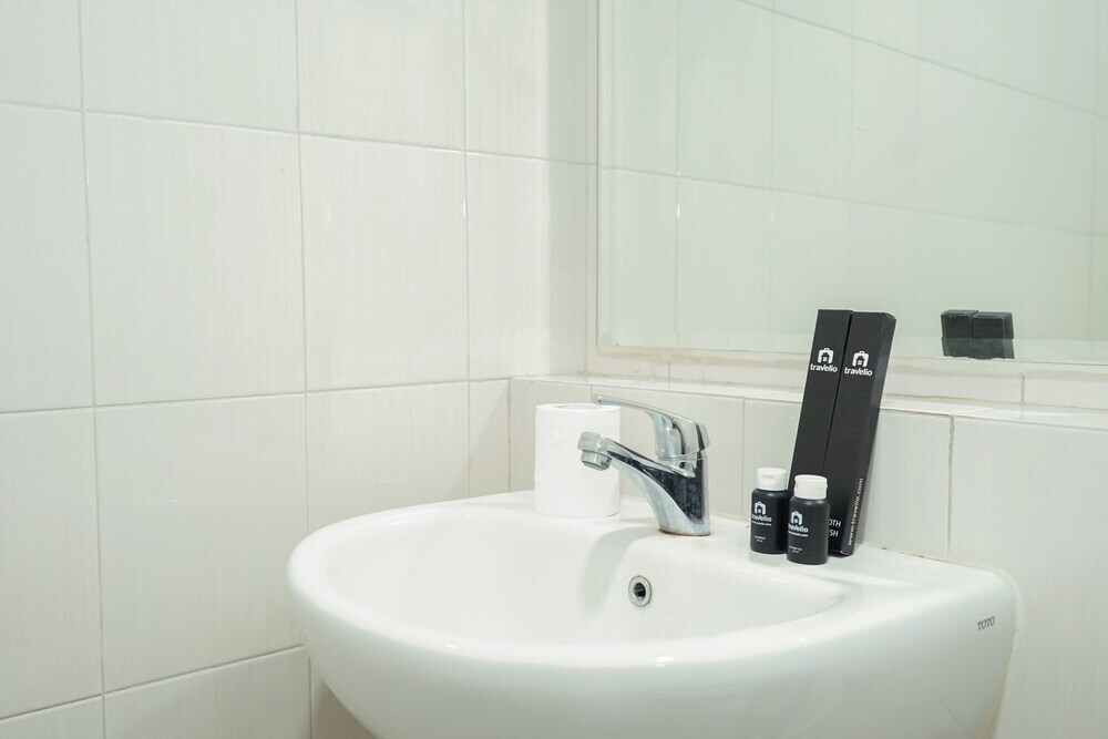 Джакарта: Homey and Comfy 1BR Signature Park Grande Apartment
