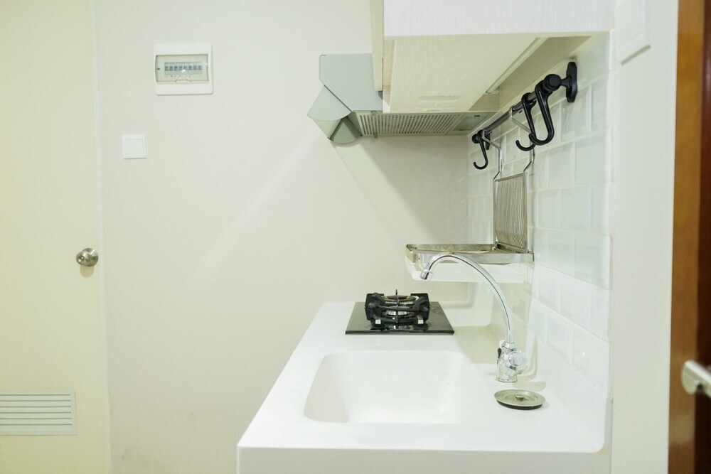 Джакарта: Homey and Comfy 1BR Signature Park Grande Apartment