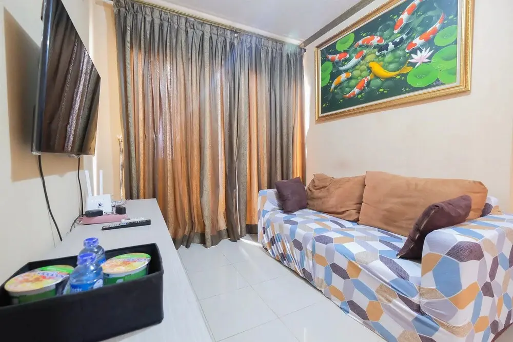 Джакарта: Homey 1br at Cervino Village Apartment