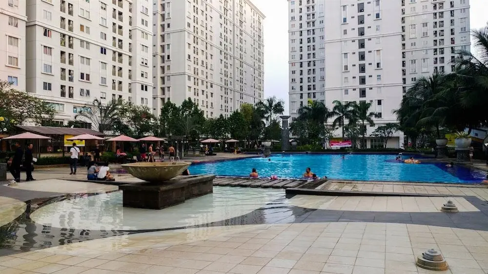 Джакарта: Modern and Cozy 2BR Apartment at Green Palace Kalibata