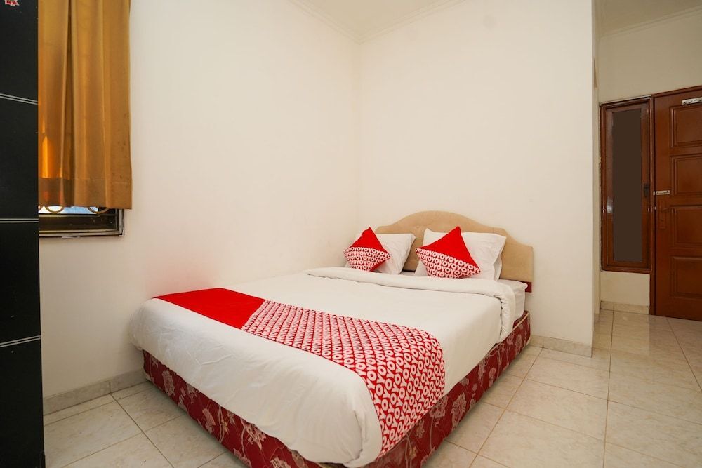 Сурабая: OYO 1281 Home Stay 83