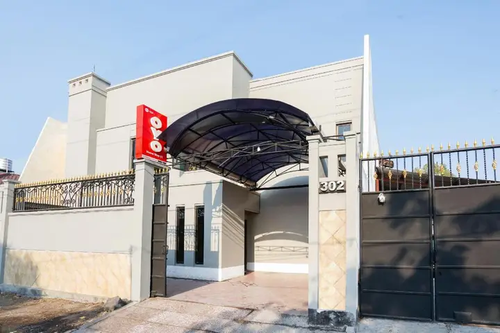 Сурабая: OYO 1281 Home Stay 83