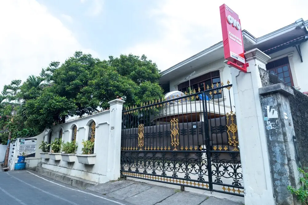 Джакарта: Oyo 1421 Kasmaran Guest House Syariah