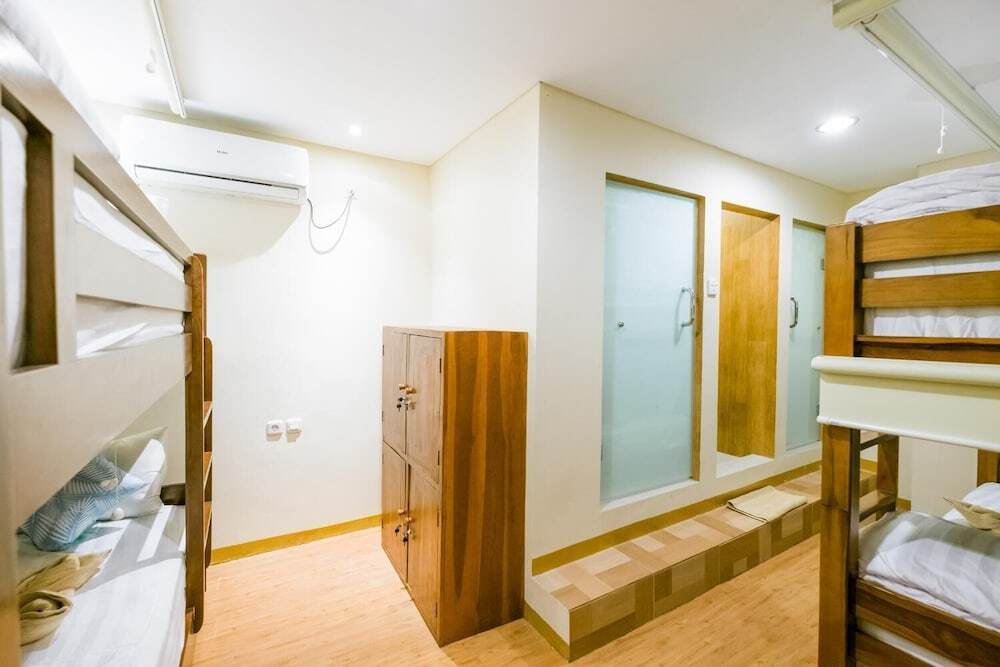 Чангу: Caroline Hostel