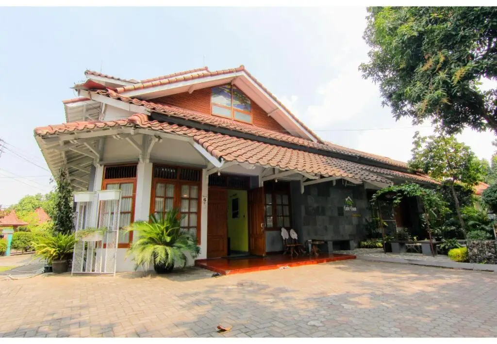 Embe Enem Homestay — фото 1