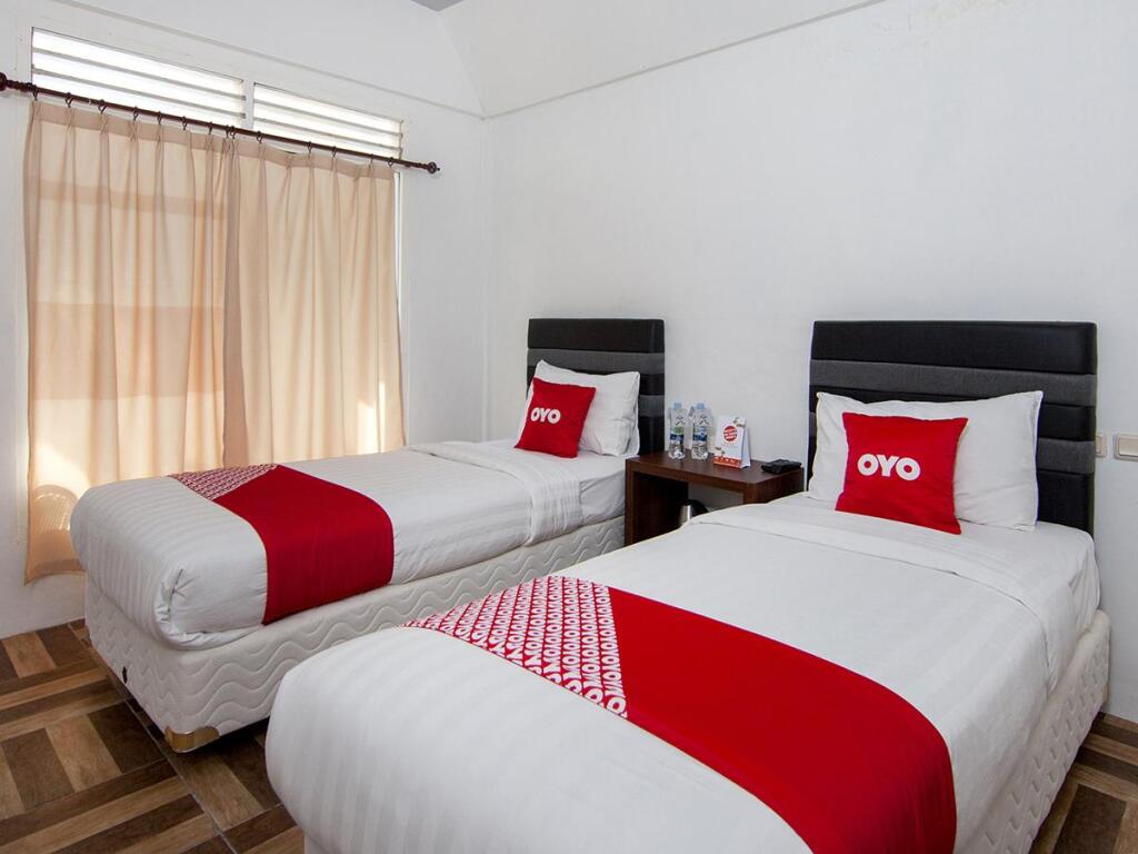 Озеро Тоба: OYO 1812 Dg Inn