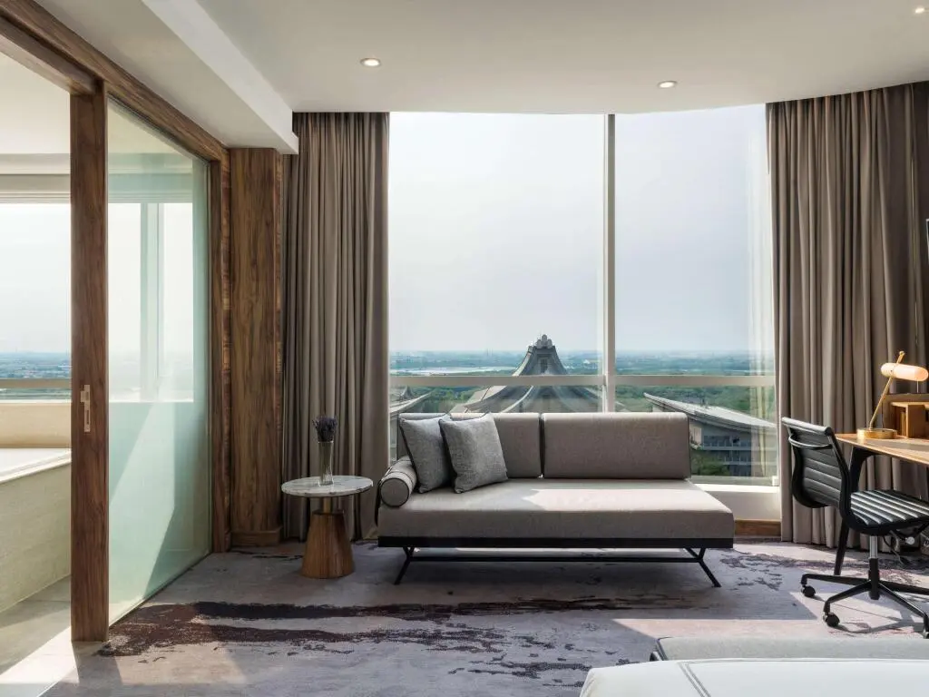 Джакарта: Swissôtel Jakarta PIK Avenue