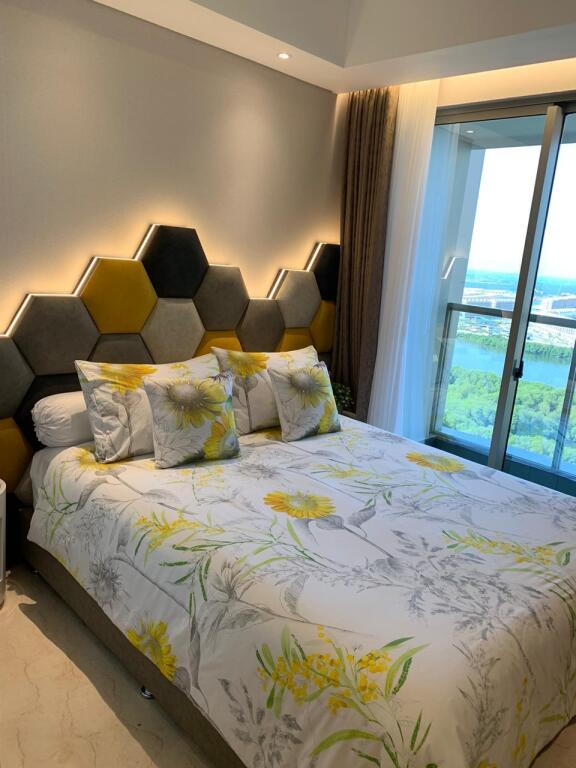 Джакарта: Gold Coast PIK Bahama Sea View Apartments