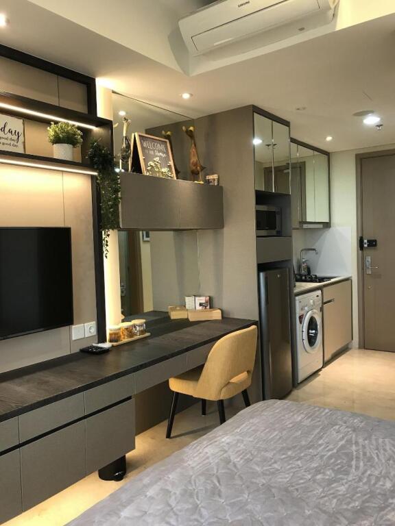Джакарта: Gold Coast PIK Bahama Sea View Apartments