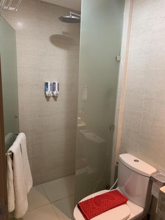Джакарта: Gold Coast PIK Bahama Sea View Apartments