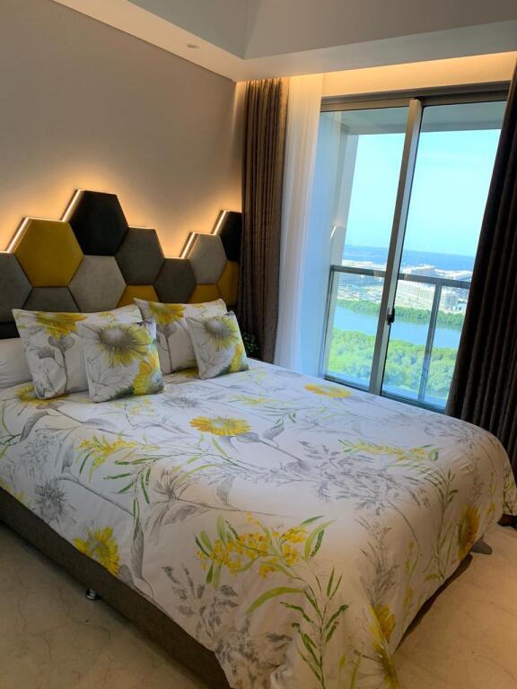 Джакарта: Gold Coast PIK Bahama Sea View Apartments