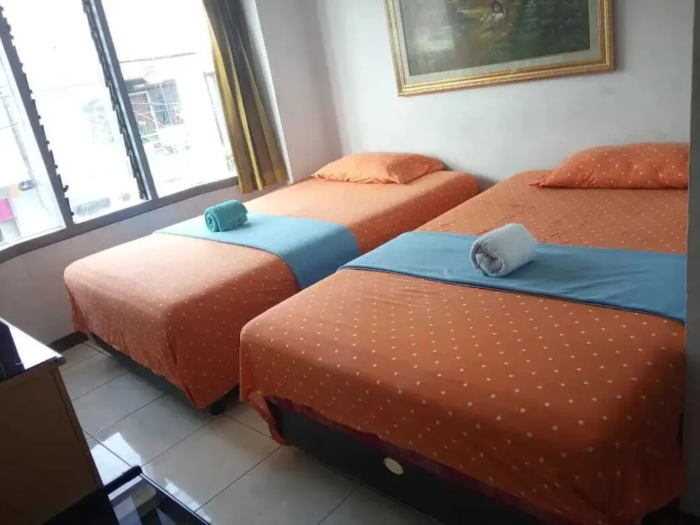 Гарут: Hotel Familie Ayu Garut