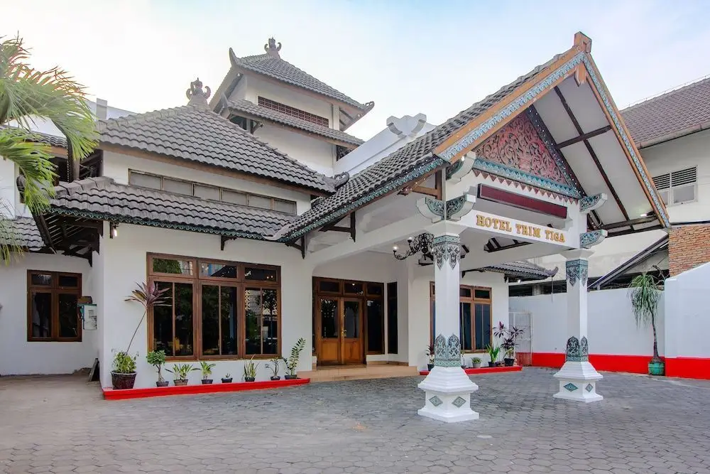 Джокьякарта: Oyo 1602 Trim Tiga Hotel