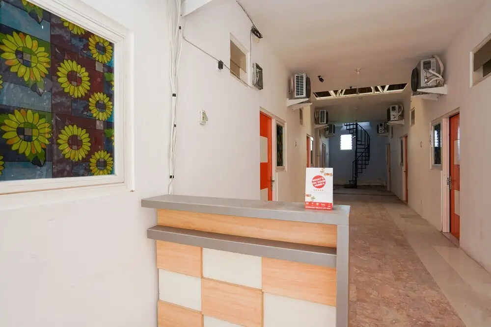 Сурабая: Oyo 1354 Ace Homestay