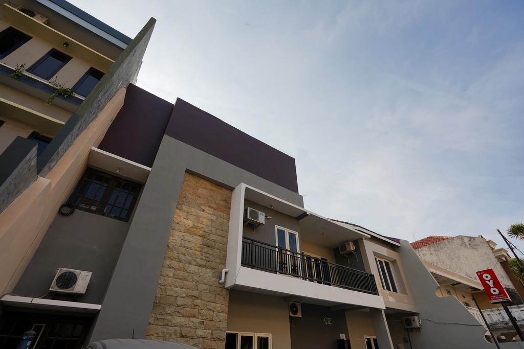 Сурабая: OYO 1541 Padang Pasir C-12 Residence