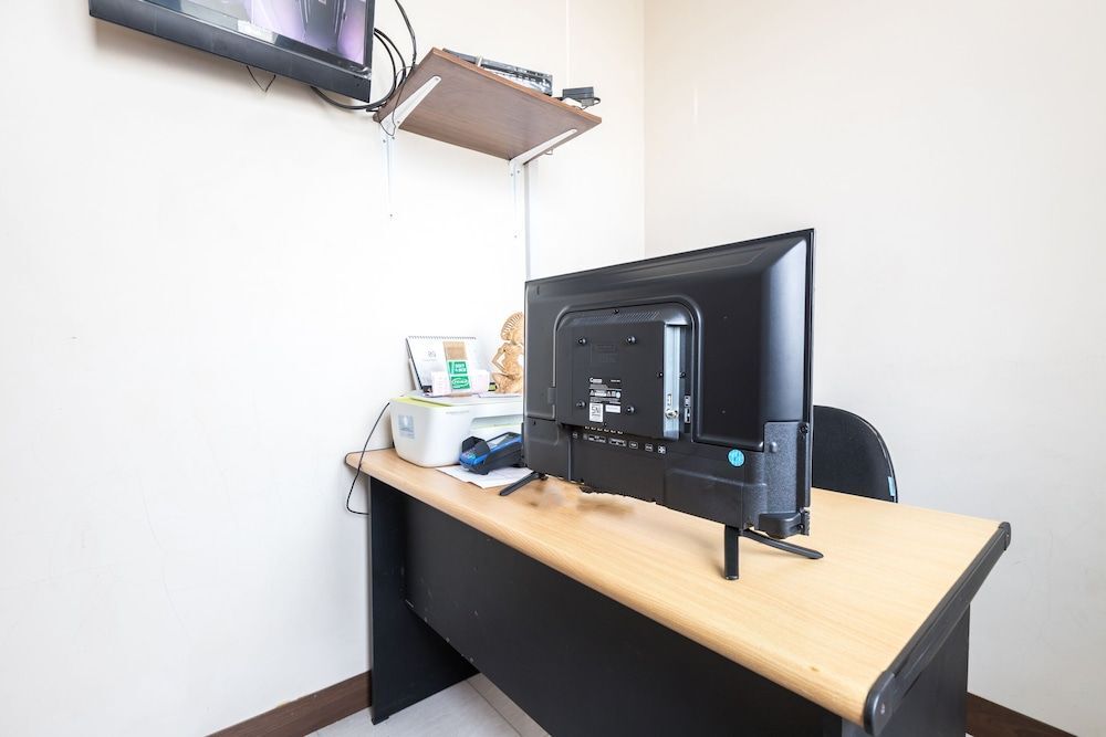 Джакарта: OYO 1598 Feby Inn Near RS Gandaria