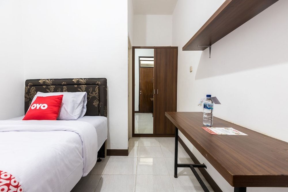 Джакарта: OYO 1598 Feby Inn Near RS Gandaria