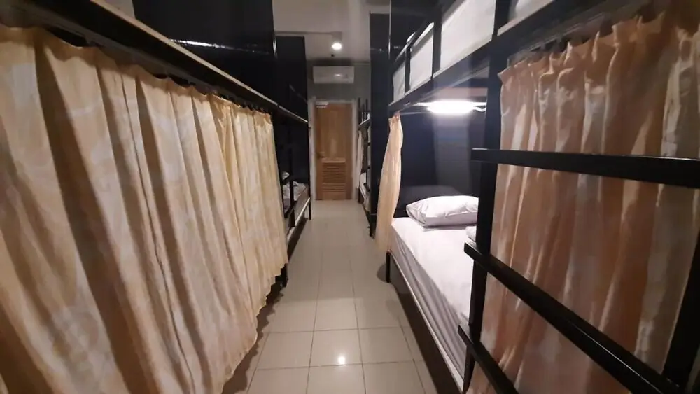 Кута: Bed Box Bali - Hostel