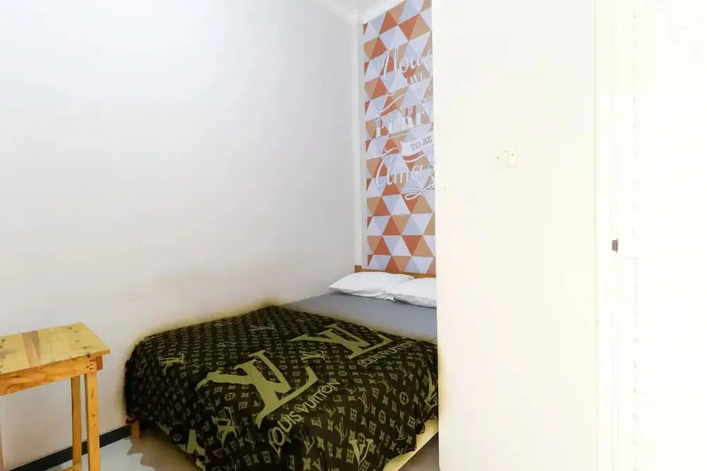 Маланг: New Guesthouse Tatasurya Syariah