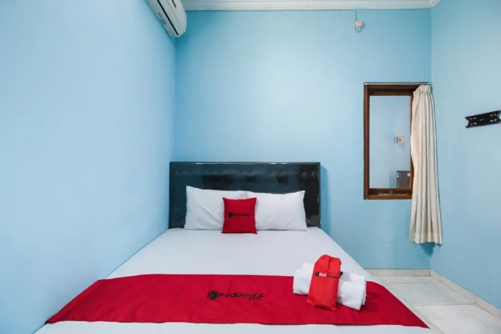 Депок: RedDoorz @ Nologaten Ambarukmo