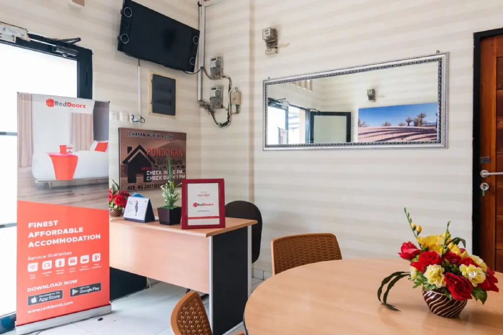Джакарта: RedDoorz Plus near Hayam Wuruk 2