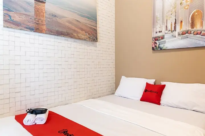 Джакарта: RedDoorz Plus near Hayam Wuruk 2