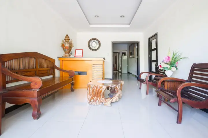 Сурабая: RedDoorz Syariah near Marvell City Mall 2