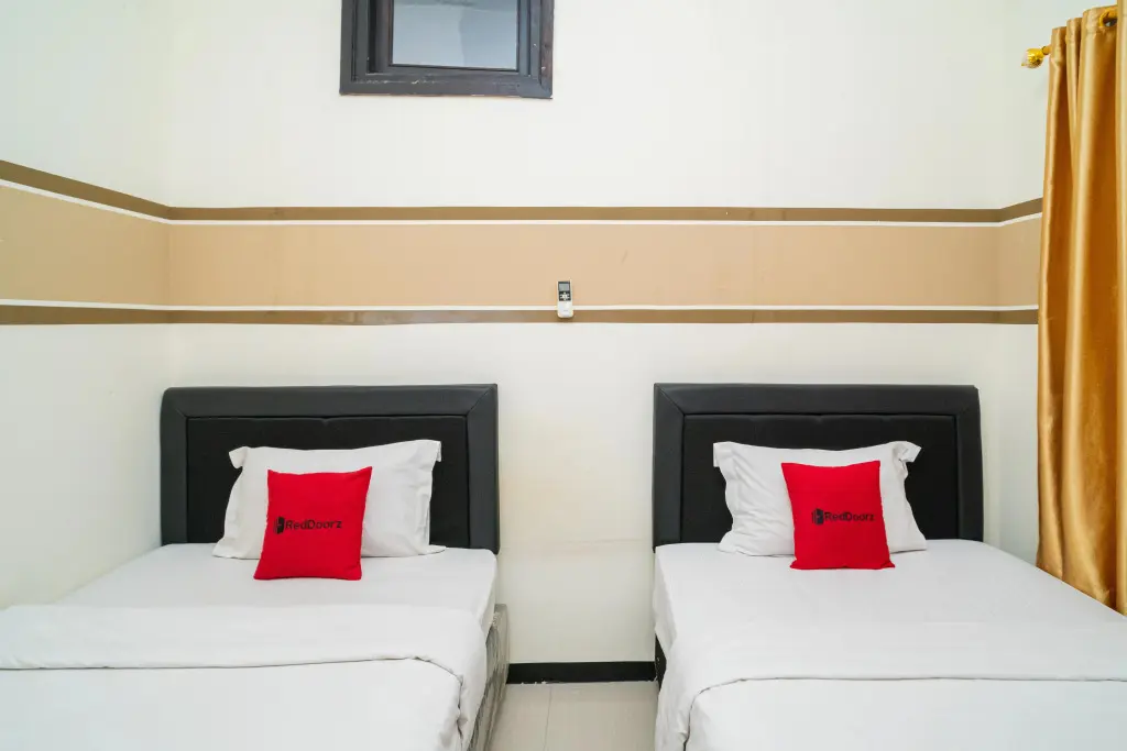 Сурабая: RedDoorz Syariah near Marvell City Mall 2