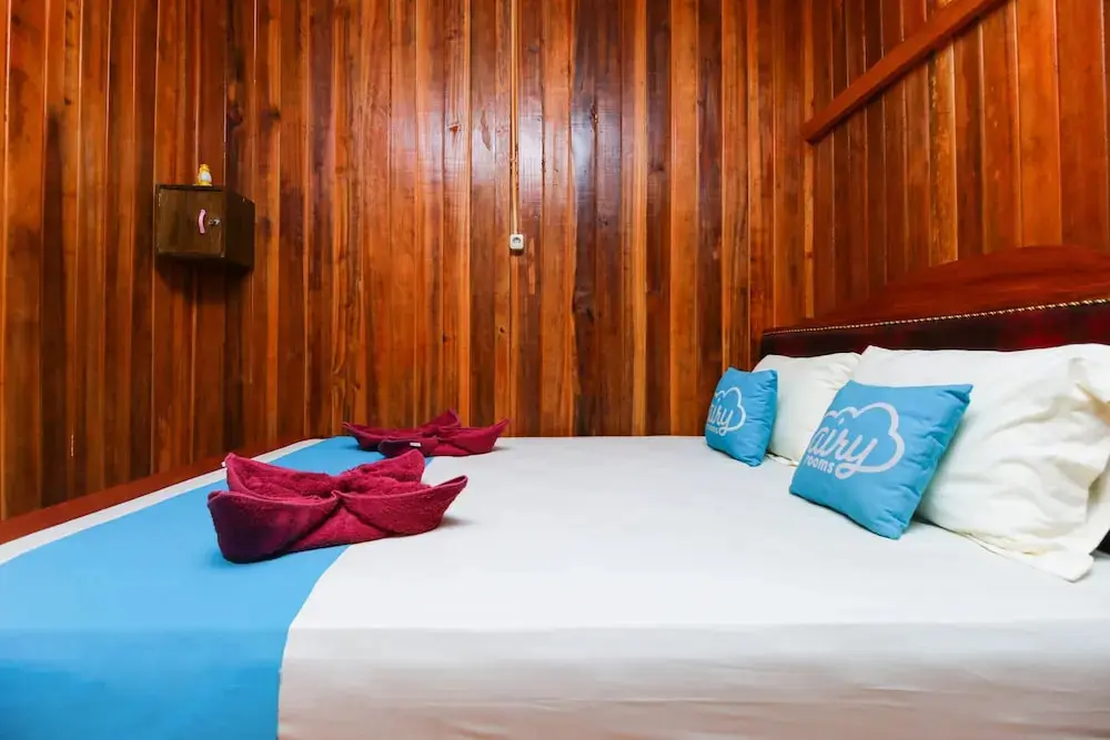 Вори: Airy Eco Lingkungan Satu 36 Bunaken