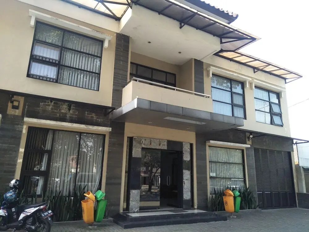 Бандунг: OYO 1740 Tekmira Residence Supratman Syariah