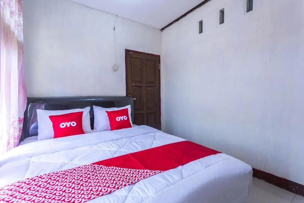 Jerowaru: OYO 1837 Telone Bungalow