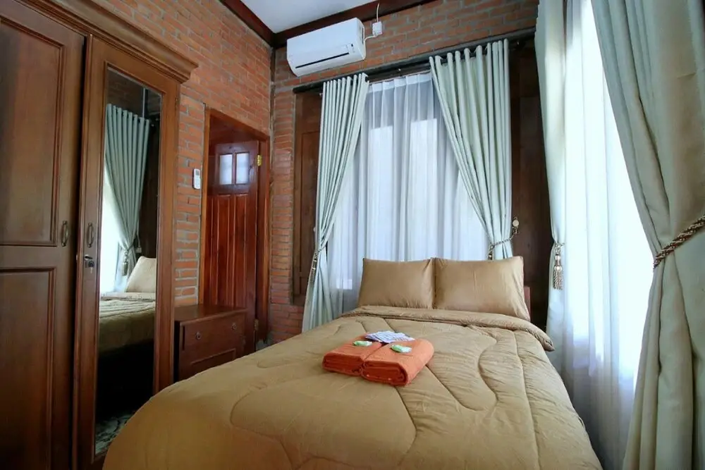 Севон: Anugro's Homestay By The Grand Java