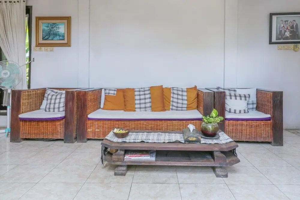 Матарам: OYO 1757 Villa Dende