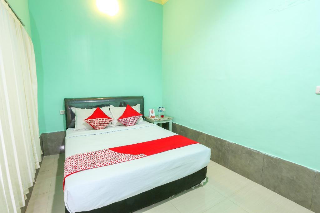 Гили Траванган: OYO 1322 Mentari Homestay