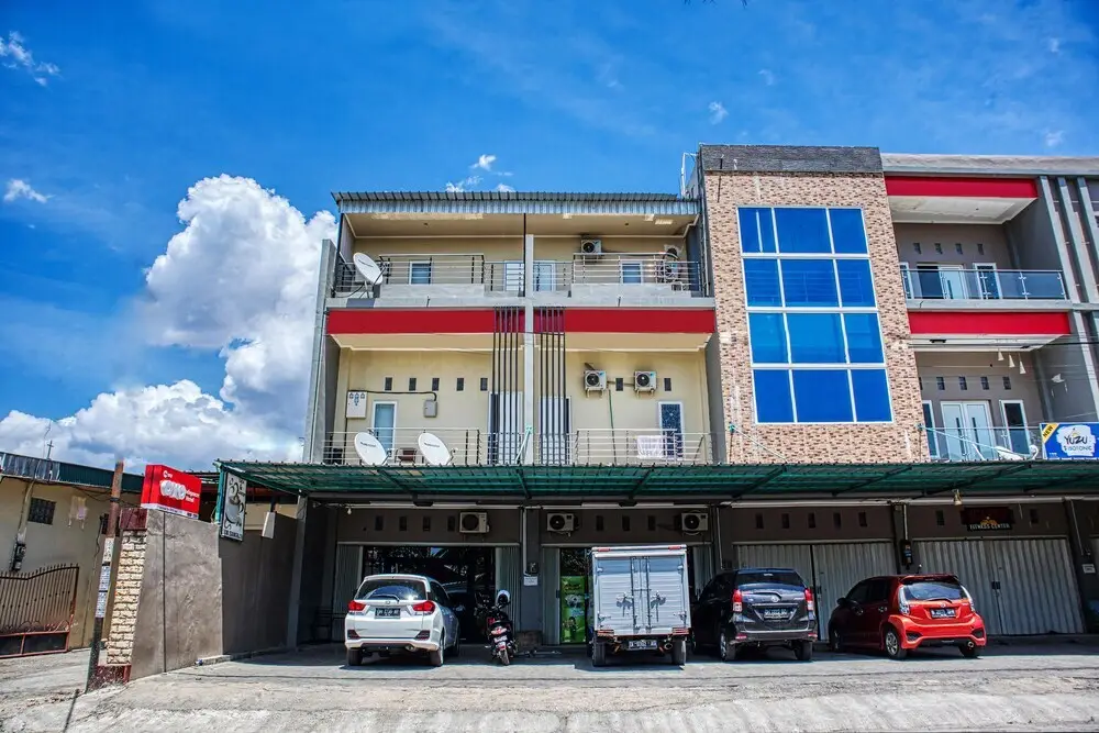 Купанг: Oyo 1517 Madagascar Hotel