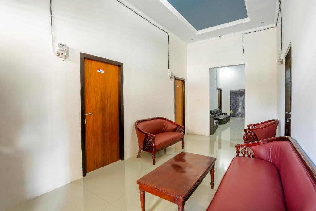 Матарам: SPOT ON 1784 TNC Residence Syariah