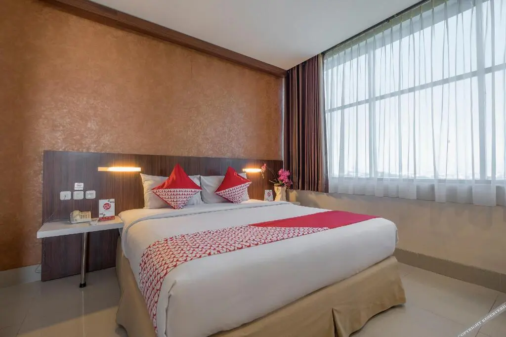 Матарам: OYO 1427 Azzahra Guest House Syariah