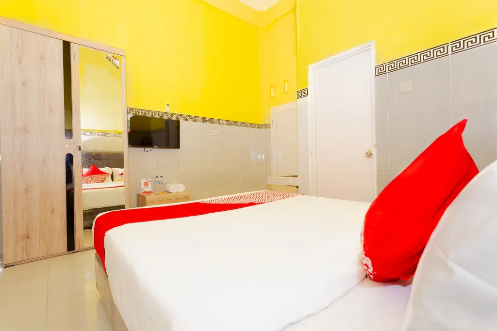 Матарам: OYO 1427 Azzahra Guest House Syariah