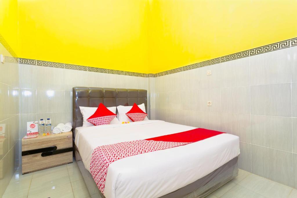 Матарам: OYO 1427 Azzahra Guest House Syariah