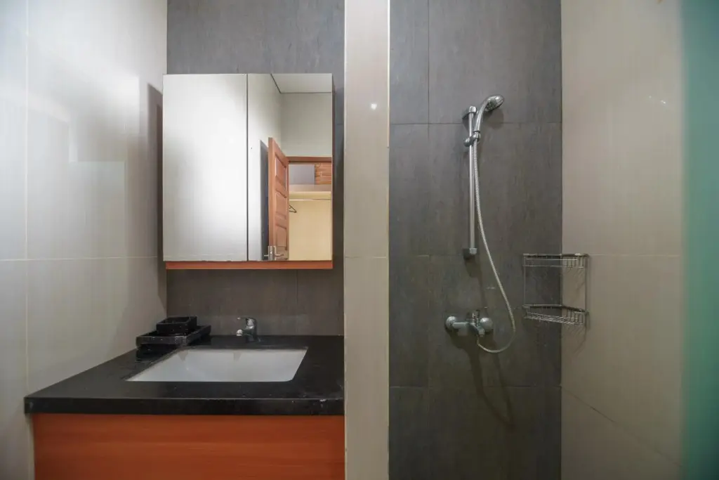 Сукарайя: RedDoorz Plus @ Lodaya Gunung Geulis Puncak